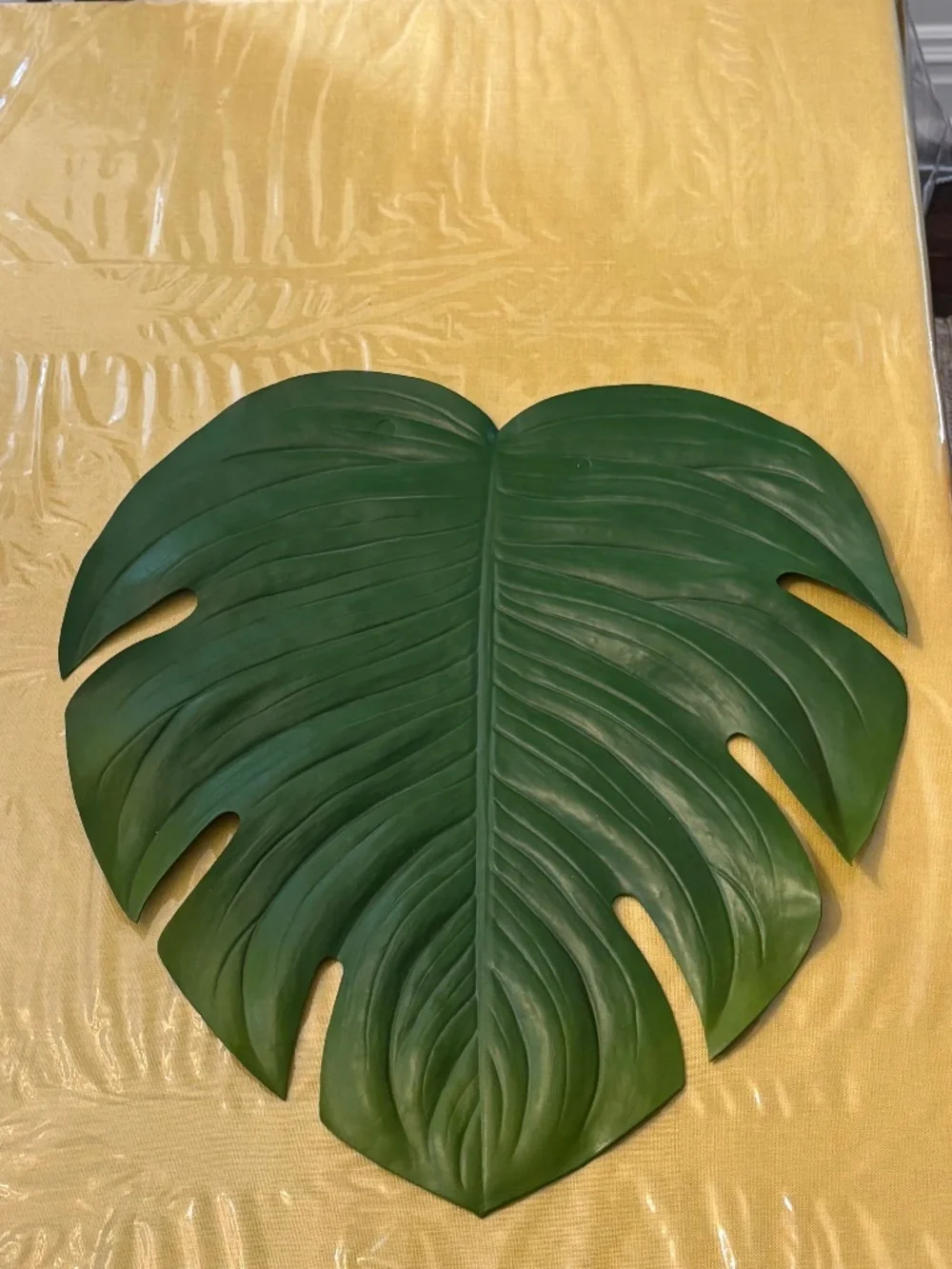 Pier 1 Set of 2 Artificial Green Monstera Leaf Placemats